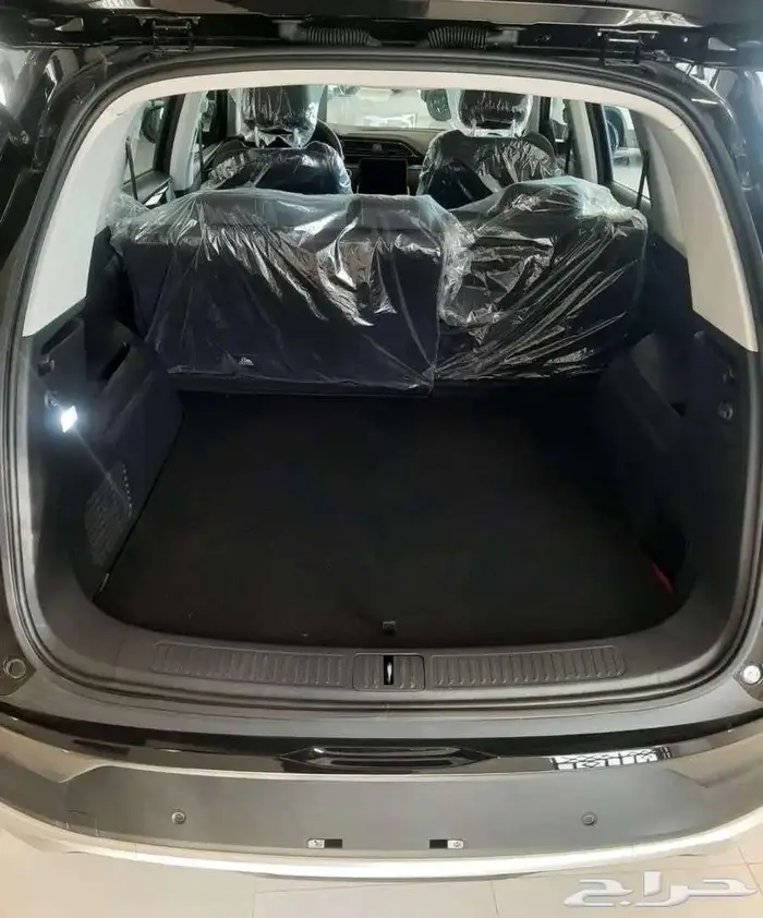 D60 2024 استندر 5 مقاعد 12