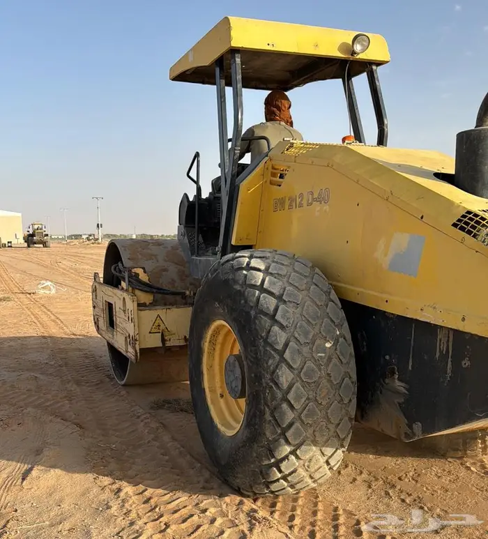 رصاصه رصاصة طرق للايجار Roller Compacter 1