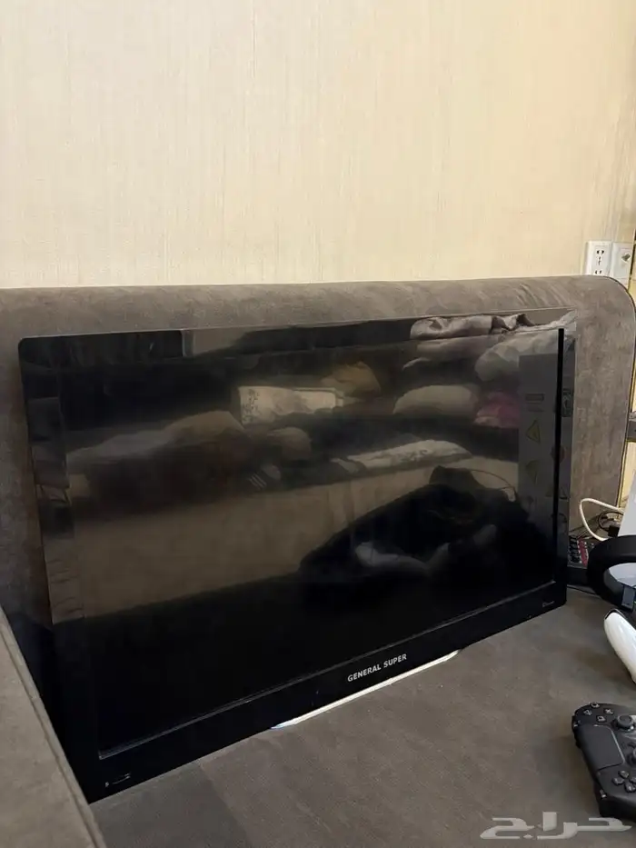 شاشه تنفع لا السوني و الكميرات و تشبك فيه رسيفر 35 بوصه 0