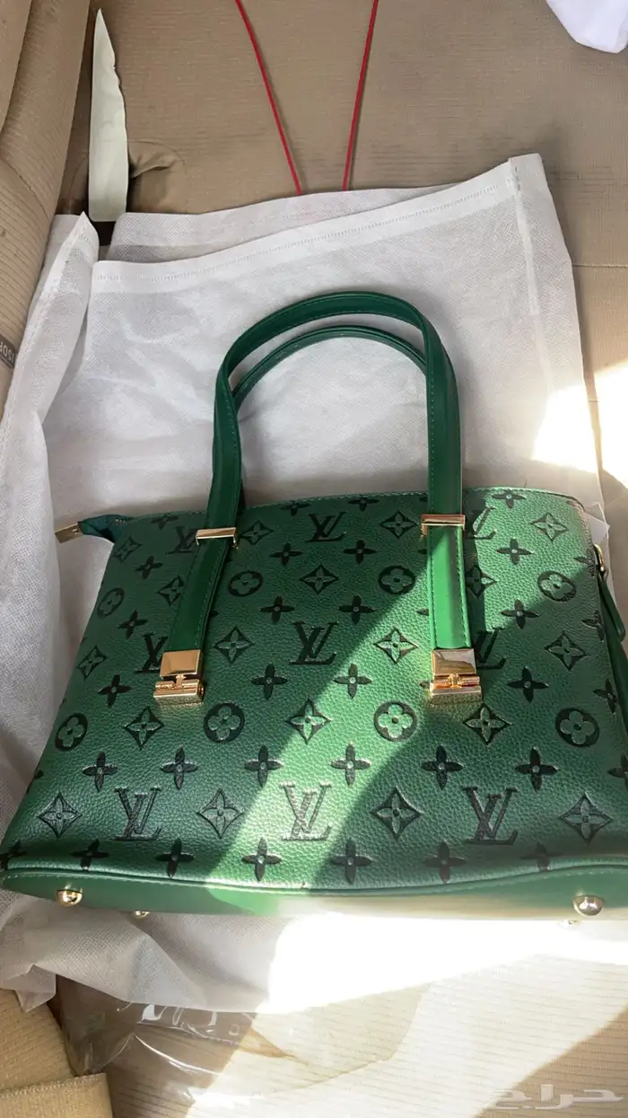 شنط ماركات وبوك ماركات جدد آخر حبات تصفيه 11