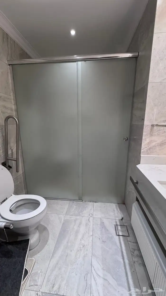 زجاج 777 8