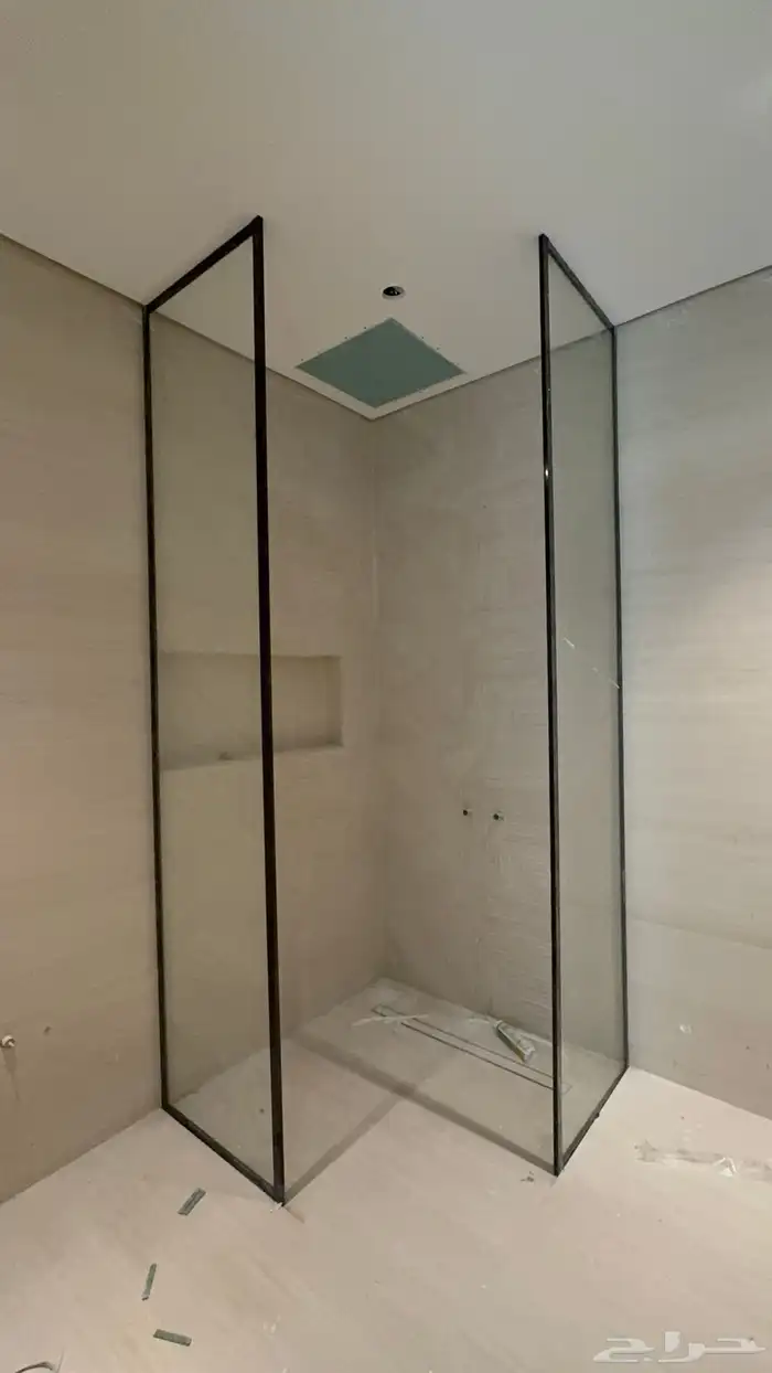 زجاج 777 7