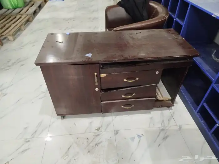 مكتب وكنب عدد 8 قطع 3