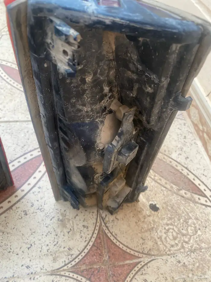 اصطبات جمس 1994 وكاله ختم المصنع تحتاج غسيل خاليه من الكسور 3