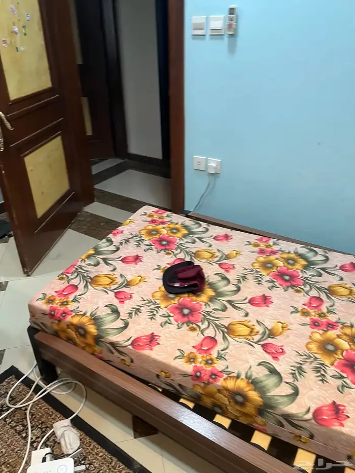 سرير للبيع مستعجل 5