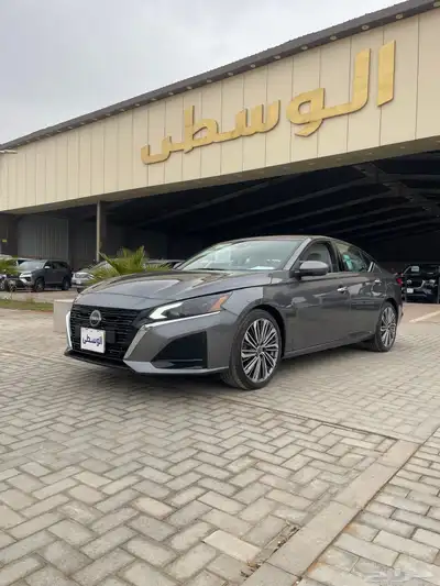 للبيع نيسان التيما 2023 SV. سعودي 1