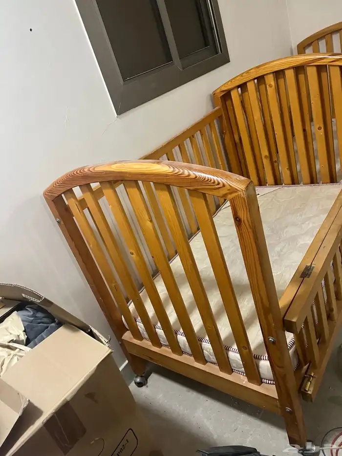 سرير اطفال 0