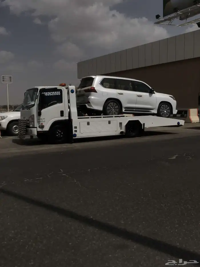 سطحه لنقل اي سياره او دباب او ماشابه الى اي اتجاه 10