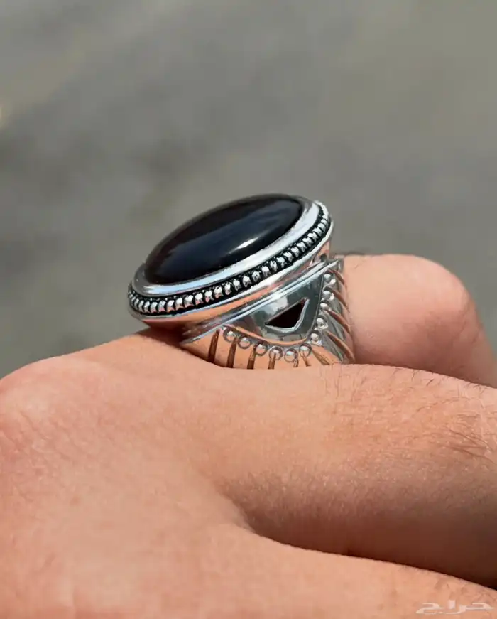 خاتم عقيق يماني زيتي نادر صياغة عقيل اليدوية زجاجي شفا 3