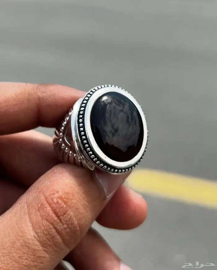 خاتم عقيق يماني زيتي نادر صياغة عقيل اليدوية زجاجي شفا 2