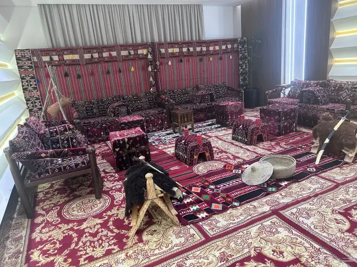 تاجيرشعبيات يوم التاسيس 1