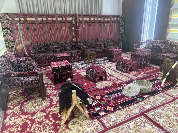 تاجيرشعبيات يوم التاسيس 0