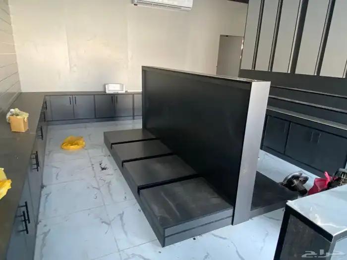 معلم نجار ديكورات للمحلات التجاريه 6