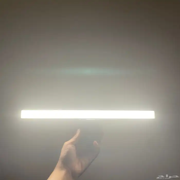 لمبه فوق الشاشه 1