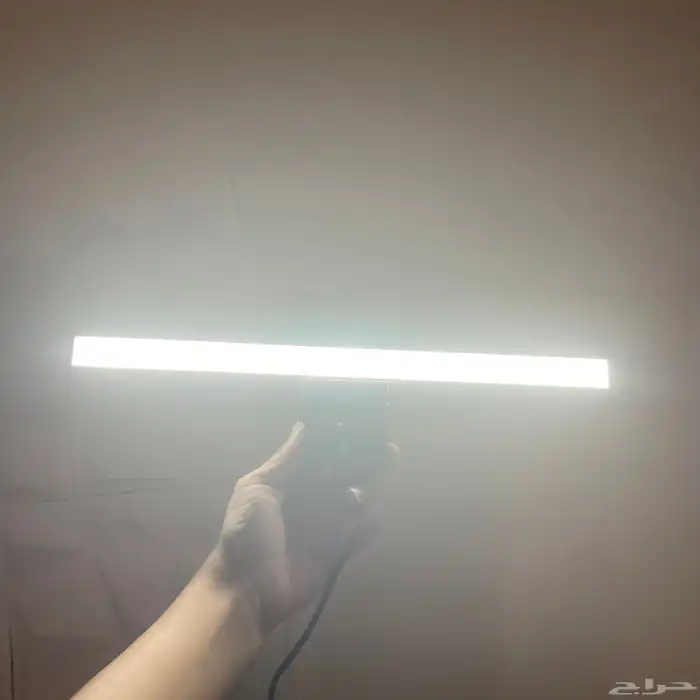 لمبه فوق الشاشه 0