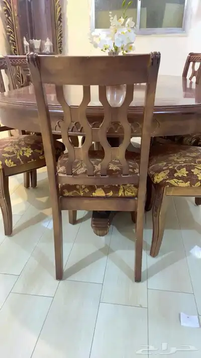 طاولة طعام 8 اشخاص 3