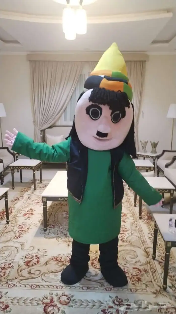 شخصيات شعبيه ورسامه ع الوجه ومهرجات 11