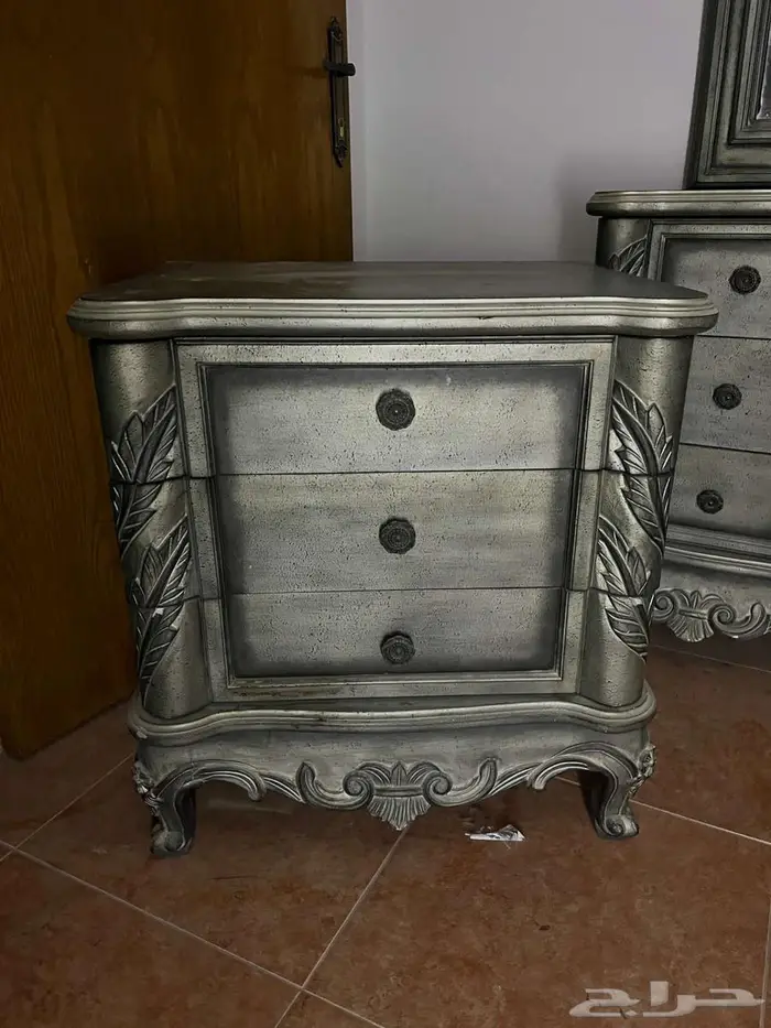 تسريحة و كمدينة بحالة ممتازه 7