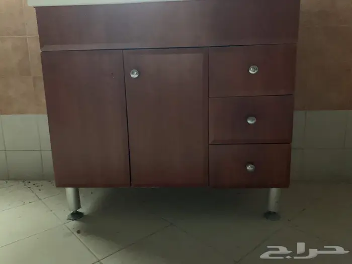 مغاسل رخام و خشب مستخدم 2