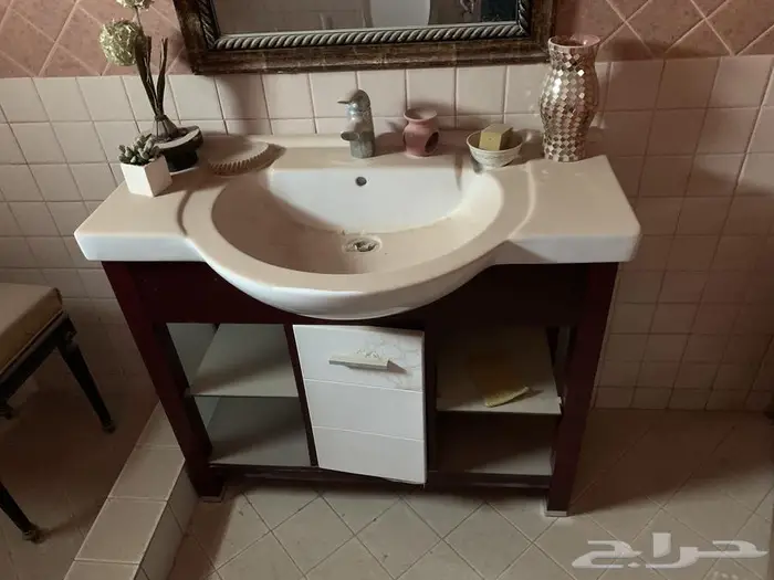 مغاسل رخام و خشب مستخدم 0