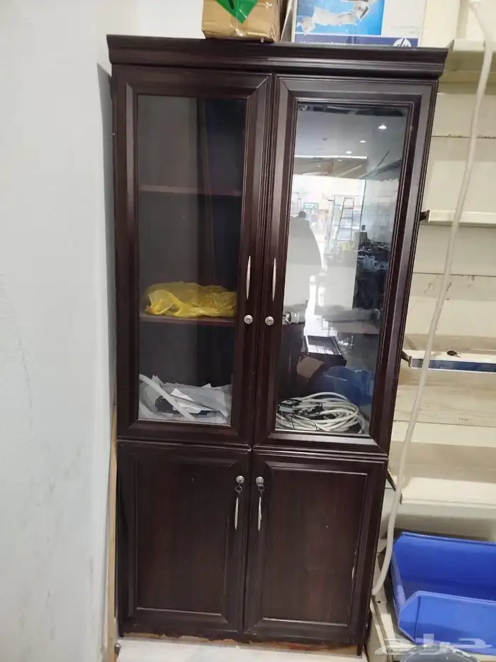 مكتب وكنب عدد 8 قطع 4