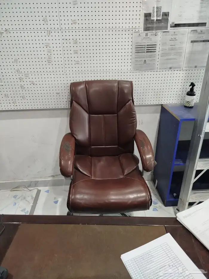مكتب وكنب عدد 8 قطع 1