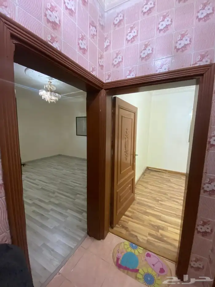 شقة للايجار بام العراد دور كامل 10