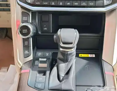 تويوتا لاندكروزر جكسار GXR L4 بنزين 2025 سعودي عرض حصري 7