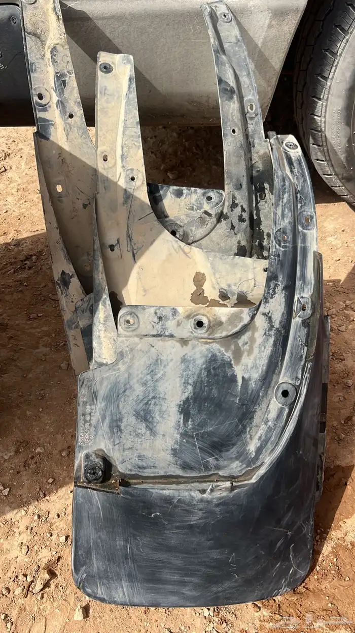 شبك صدام شمعات نسافات اسطبات وعدة قطع لكزس و باترول لند 2