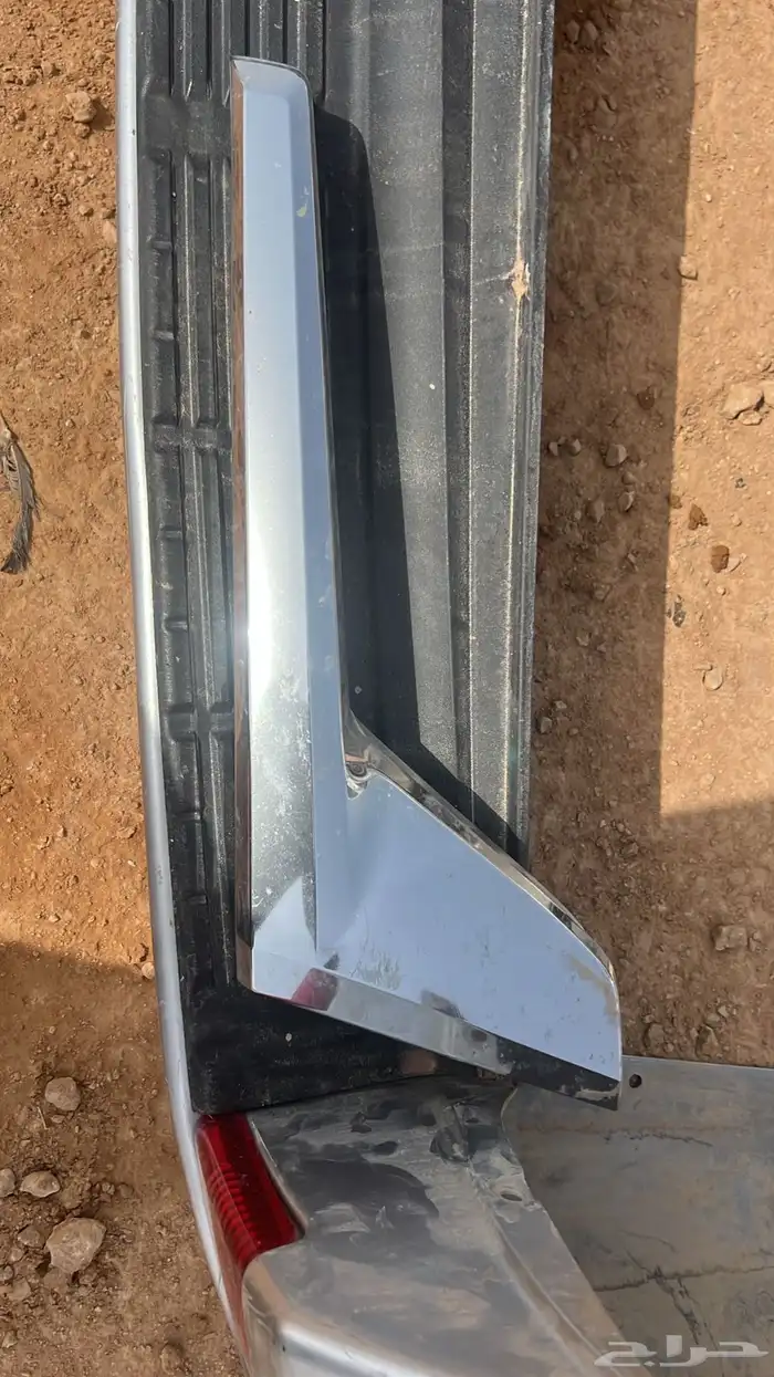 شبك صدام شمعات نسافات اسطبات وعدة قطع لكزس و باترول لند 21