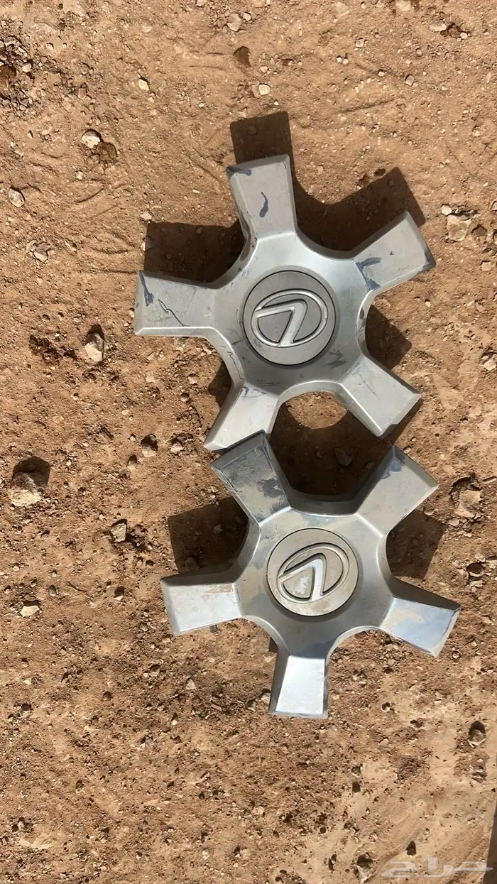 شبك صدام شمعات نسافات اسطبات وعدة قطع لكزس و باترول لند 16