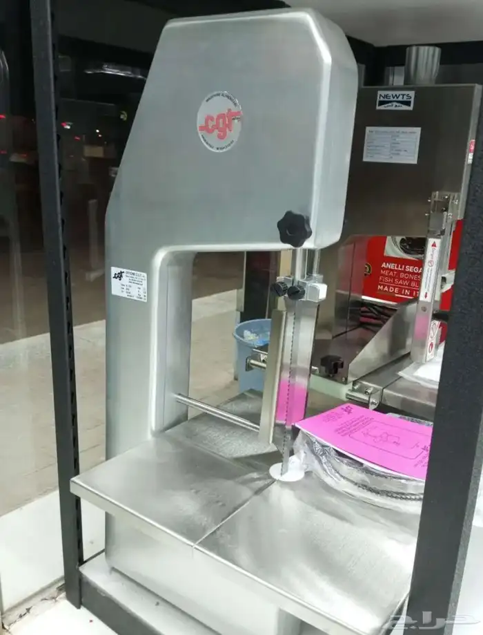 منشار لحم صناعة ايطاليا 1