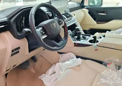 تويوتا لاندكروزر جكسار GXR L4 بنزين 2025 سعودي عرض حصري 5