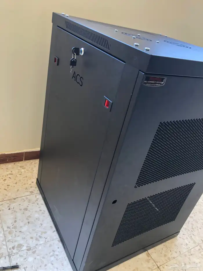 مهندس  كاميرات مراقبه وشبكات 9