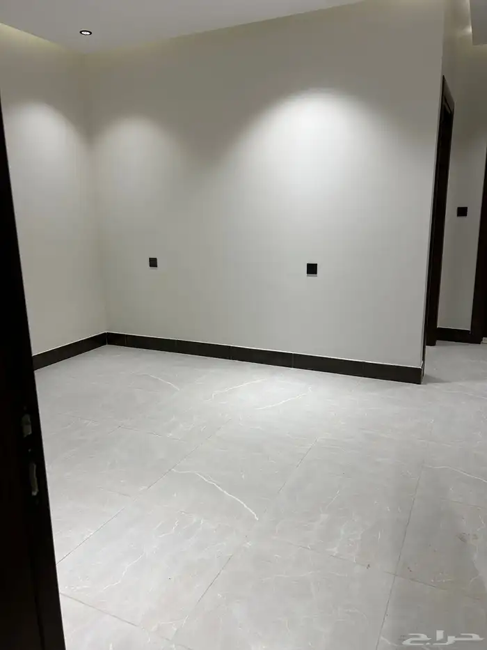 تملك وحدة سكنية فاخرة بتصميم عصري بالروضة 14