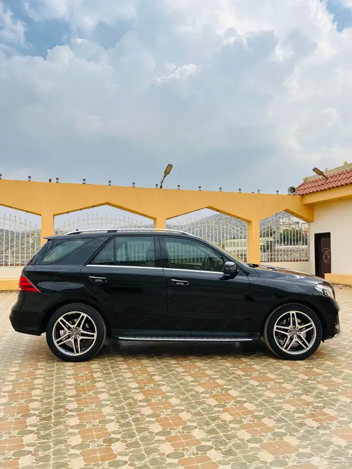 مرسيدس GLE 500 AMG ممشى قليل 0
