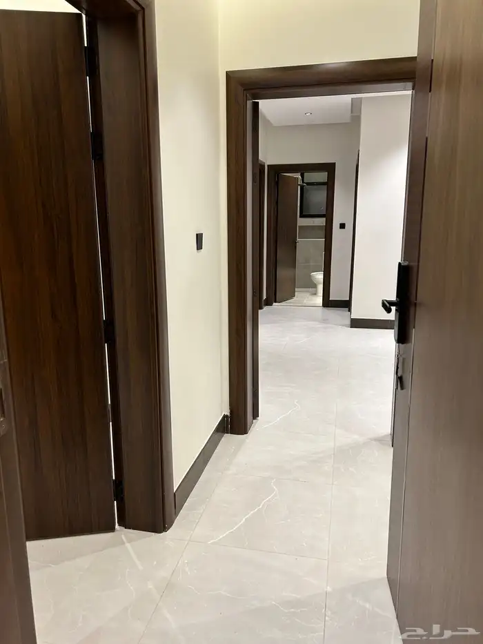 تملك وحدة سكنية فاخرة بتصميم عصري بالروضة 17