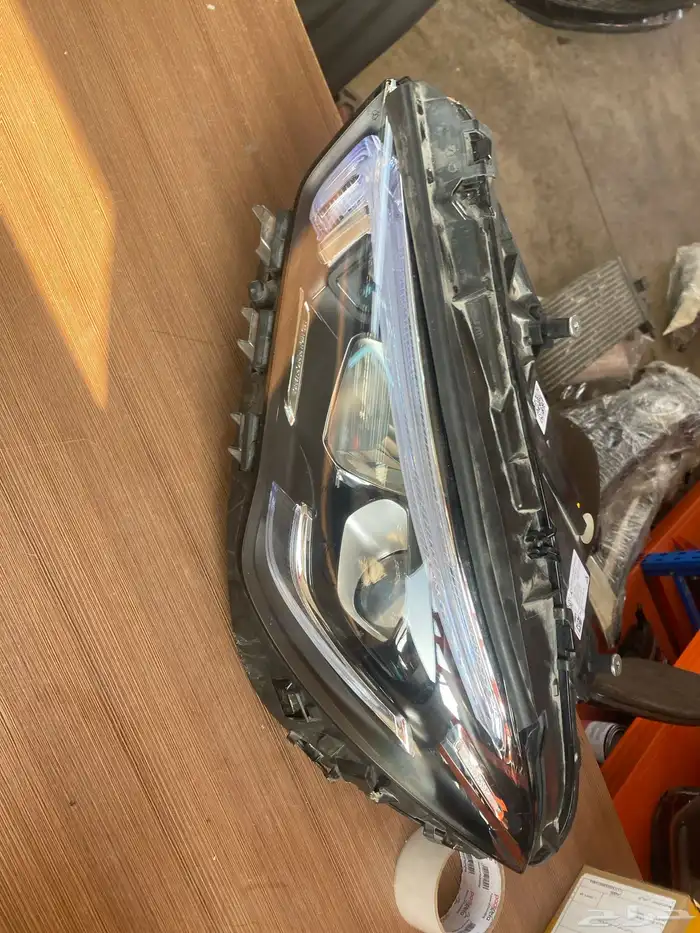 شمعه يسار سيارة مرسيدس بنز CLA (C118) 0