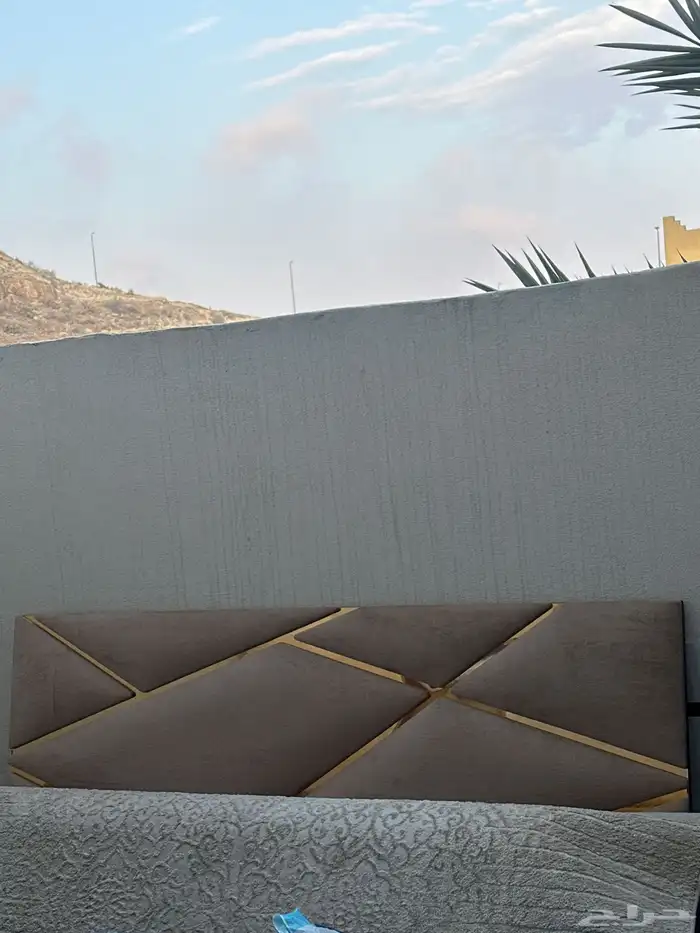 سرير نفرين 0