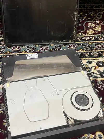 للبيع سوني 4 1