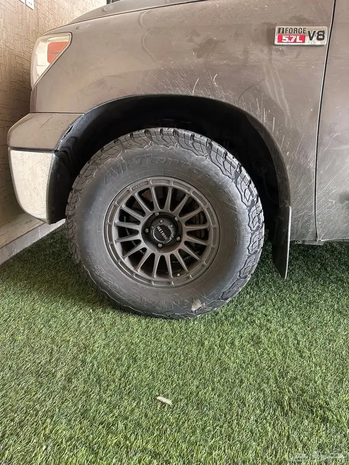 كفرات ودوايد حجريه 4 طقم جديد بجنوط ميثود مشروط وجديده 0