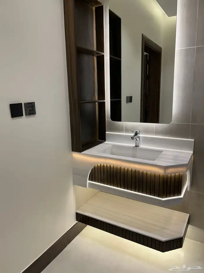 تملك وحدة سكنية فاخرة بتصميم عصري بالروضة 18