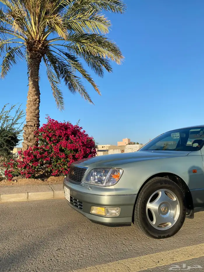 لكزس 400 سعودي موديل 1998 مالك ثالث 93