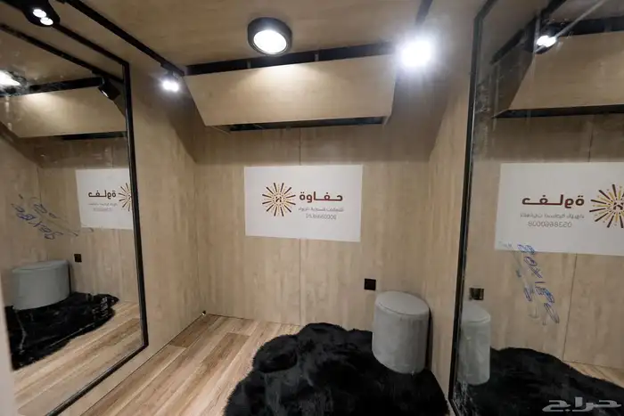 كرفان موترهوم مقطورات متنقلة عربة مكياج وحمامات أعمال وسياحة 11