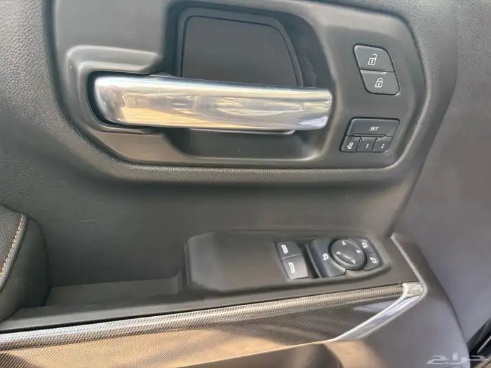جمس سيرا AT4 2025 11