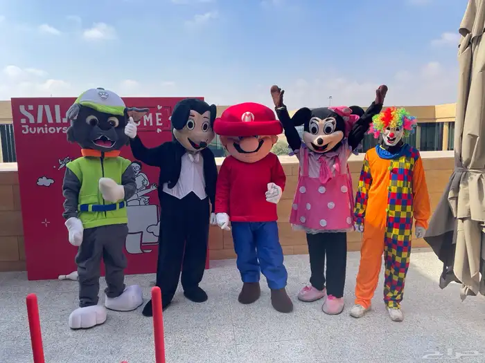 فرقه ترفيه مهرجين وشخصيات كرتونيه 0