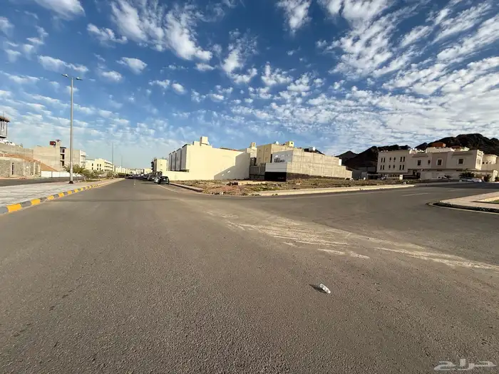 للبيع ارض تجارية سكنية في حي الجماوات الجموات على واجهتين 1