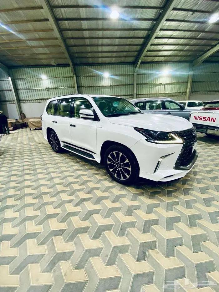 لكزسLX570 1