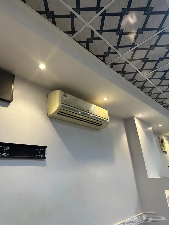 معدات و اثاث مشغل نسائي 10