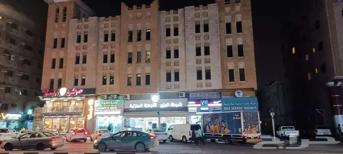 لبيع عمارة تجارية شارع الملك سعود بمنطقة سيكو على اربع شوارع 0